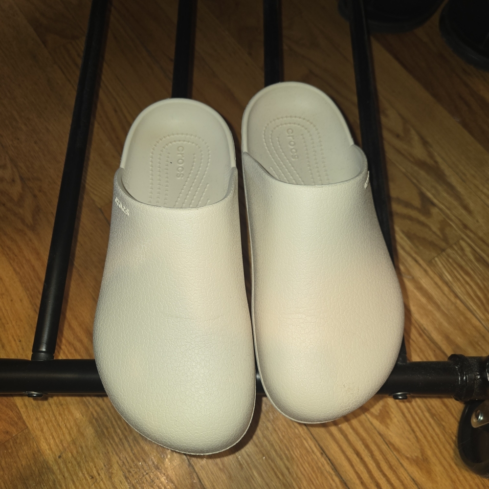 CROCS Dylan Cream Stucco Clogs